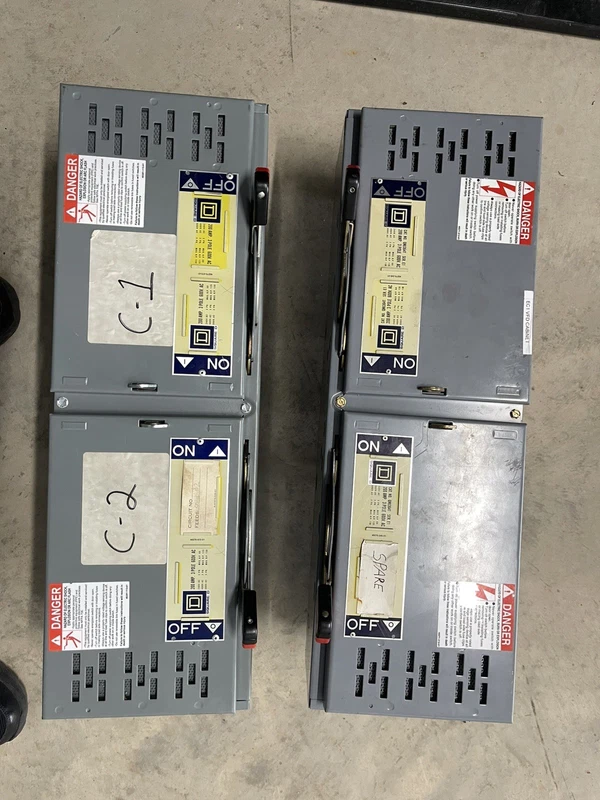 Square 3 200 600 Switch QMJ364T D Pole Amp Volt Panel Mount Used 1 QMJ364T