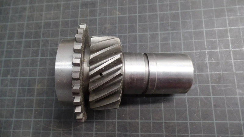 WARNER DRIVE N.O.S. 525235279 BORG MAIN GEAR 1 525235279