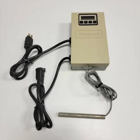 T775A1001