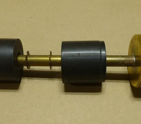 5930-00-405-6153