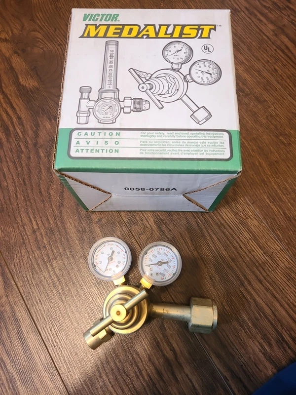 VICTOR Compressed Regulator Carbon Dioxide 3000 SR-5B Gas PSIG 1 SR-5B