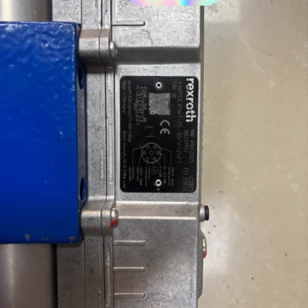 Rexroth 4WREE10W1-75-30/V/24F1 Proportional Valve for Hydraulic Systems