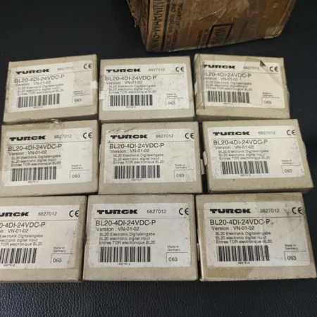 TURCK Electronic Input Module BL20-4DI-24VDC-P - Robust Interface