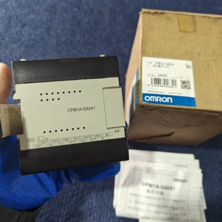 Omron CPM1A-DA041 Analog Output Module Industrial Use