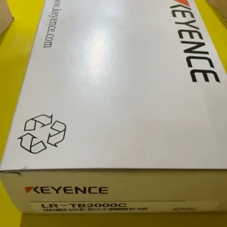 KEYENCE LR-TB2000C Barcode Reader - High Precision Scanning