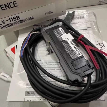 KEYENCE Laser Sensor LV-11SB High Precision Detection Device