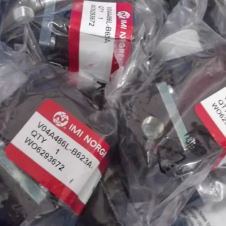 Norgren V04A486L-B623A Pneumatic Valve - Durable Air Control Valve