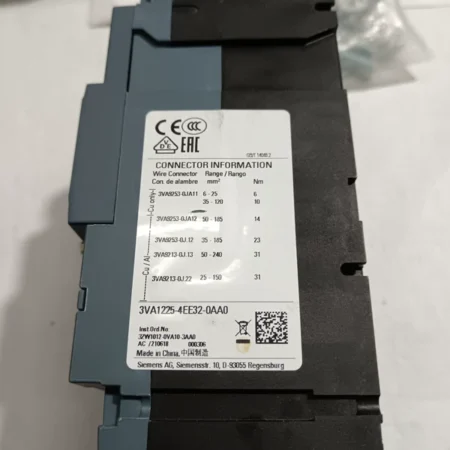 Siemens 3VA1225-4EE32-0AA0 4-Pole Circuit Breaker 25A