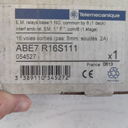 Schneider ABE7 R16S111 PLC Module - Industrial Automation