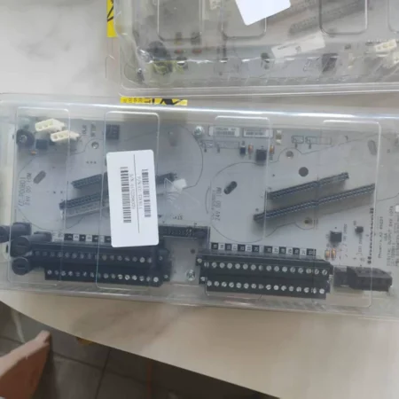Honeywell CC-TDOB11 Baseplate for Industrial Automation Systems