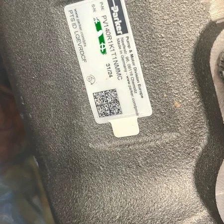 Parker PV140R1K1T1NMMC Hydraulic Piston Pump 60-Char