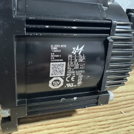 Yaskawa SGMMG-13ADC61 Servo Motor - High-Performance Control