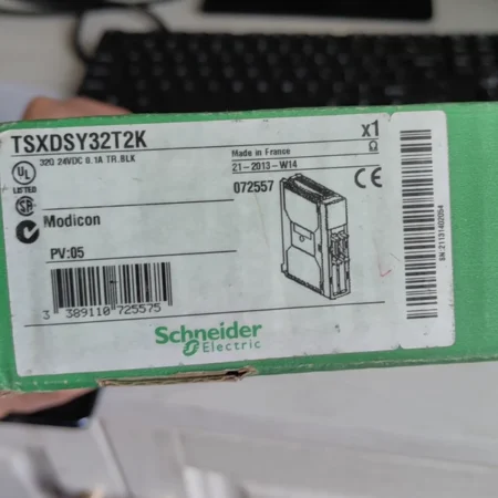 Schneider TSXDSY32T2K Digital Output Module for Industrial Automation