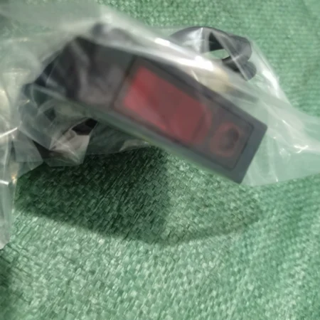 OPTEX CD33-30N-422 Laser Sensor for Automation Use