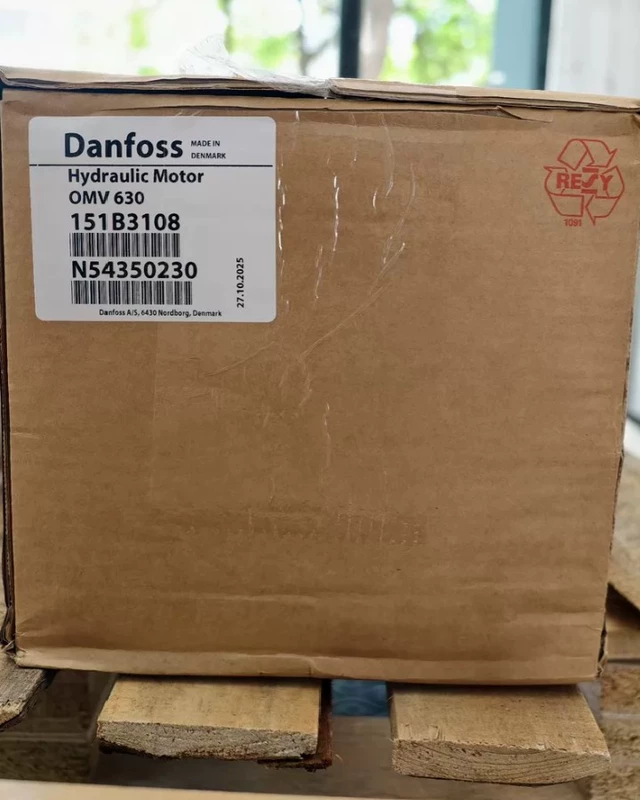 Mobile Machinery Drive Systems: Danfoss OMV630 151B3108