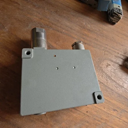 Trafag 944.2383.708 Pressure Sensor for Industrial